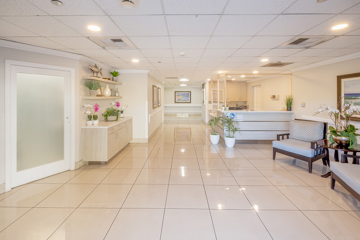 The front lobby of Country Hills Post Acute